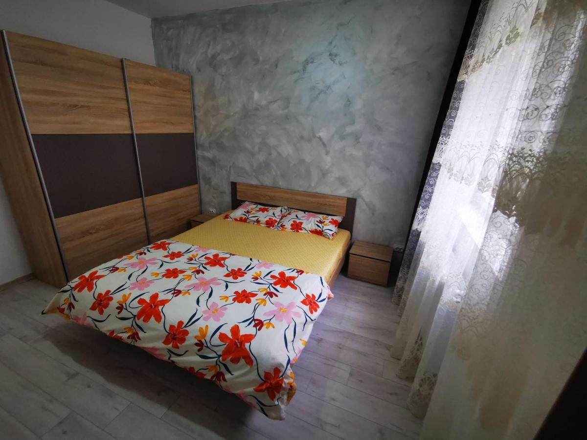 Two Bedroom Apartment Roşu Exterior foto